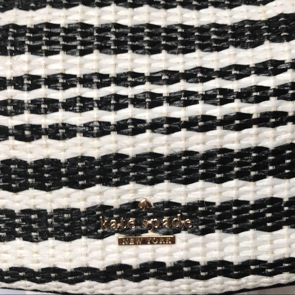 kate spade Cobble Hill Mylie bag in black & white - Picture 2 of 8